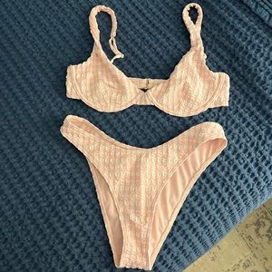 Billabong L top(fits like a medium) and M high-leg bottoms(fits like a small)